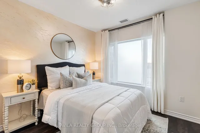 Additional image 24 of 716 Main St Unit 102