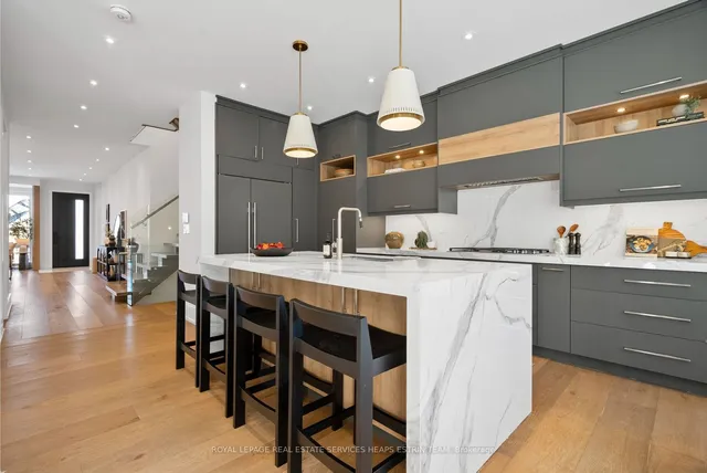 Additional image 9 of 39 Sharron Dr