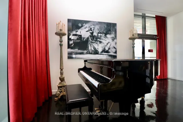 Additional image 19 of 197 Yonge St Unit 5902