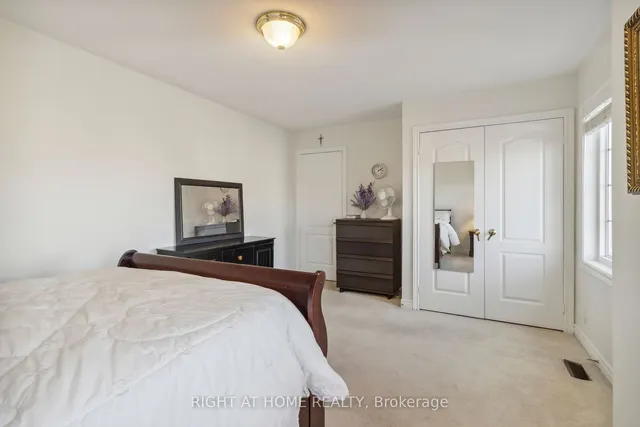 Additional image 22 of 52 Runnymede Cres