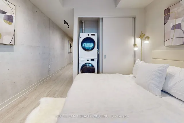 Additional image 16 of 195 McCaul St Unit 1014