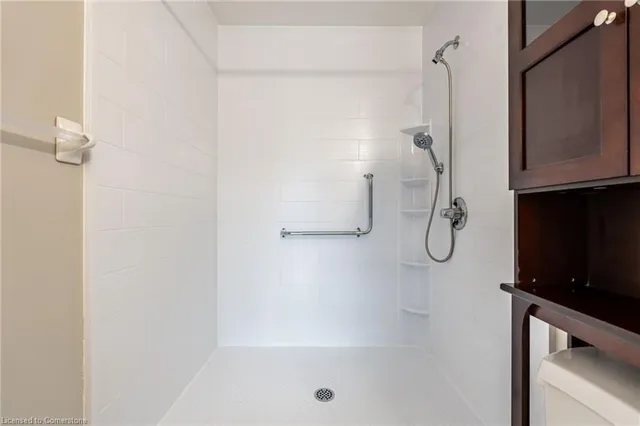 Additional image 40 of 4000 Creekside Dr Unit 207