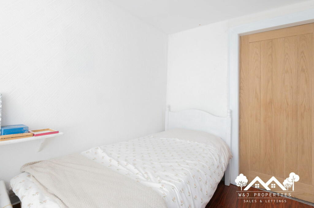 Additional image 24 of Blackburn Road, Darwen, BB3