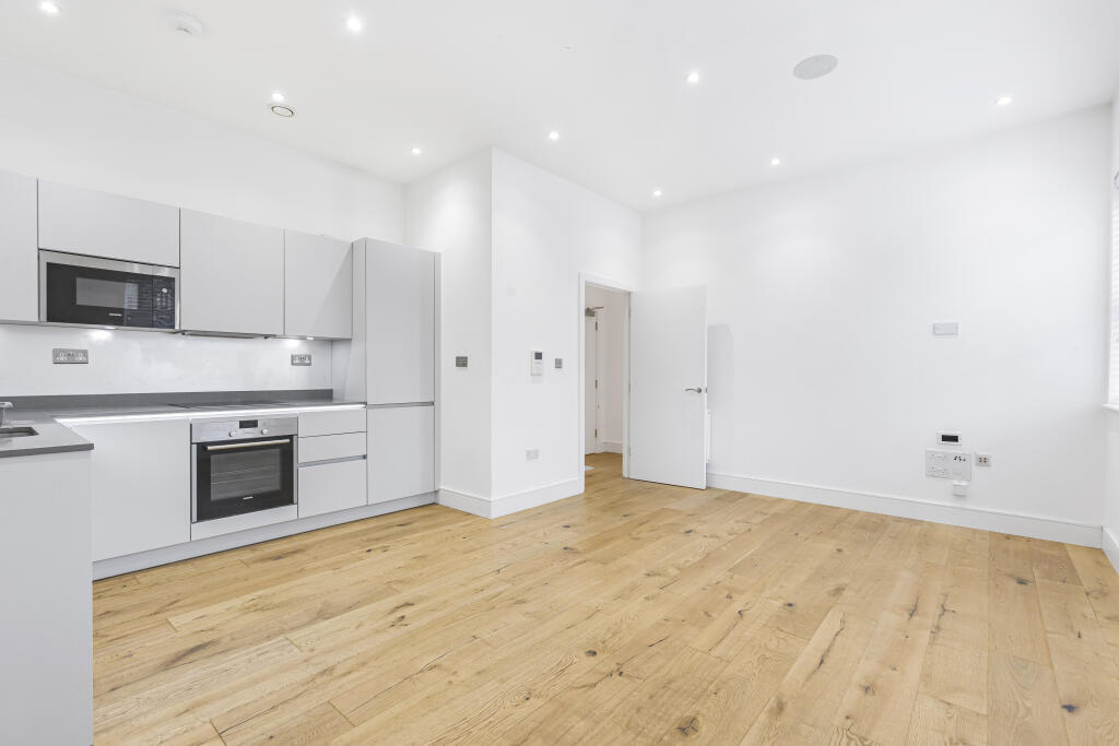 Additional image 5 of Great North Road, Hatfield, Hertfordshire, AL9