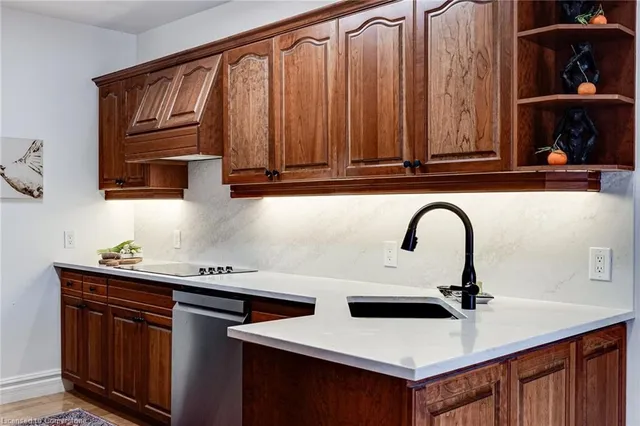 Additional image 13 of 183 Hatt St