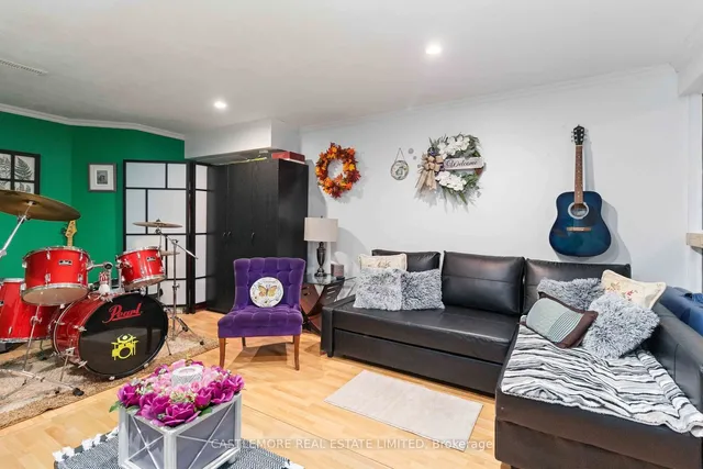 Additional image 21 of 92 pressed brick Dr