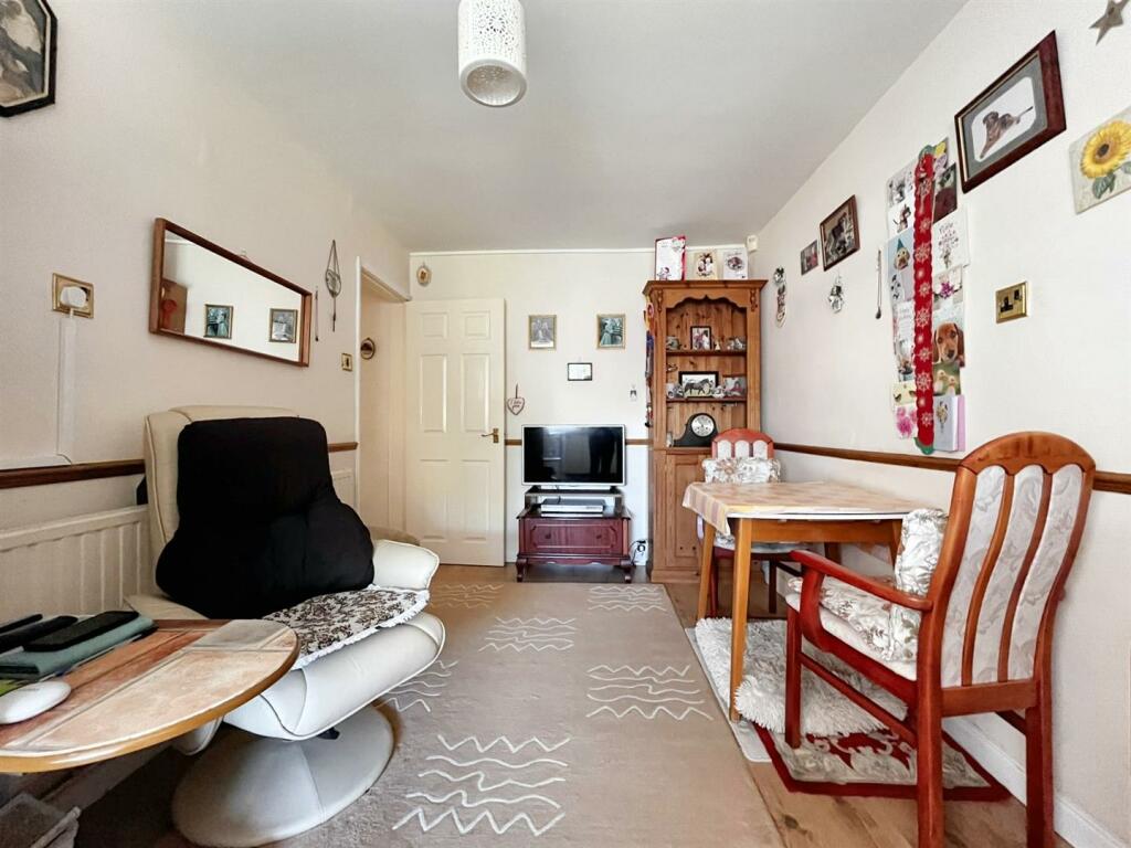 Additional image 8 of Shelley Road, Westfield