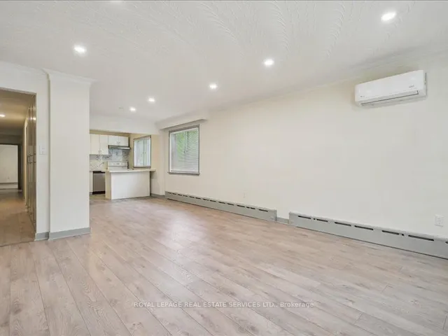 Additional image 12 of 18 Thirty Third St