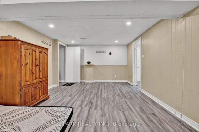 Additional image 23 of 65 Dalegrove Dr