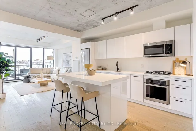 Additional image 4 of 608 Richmond St Unit 717