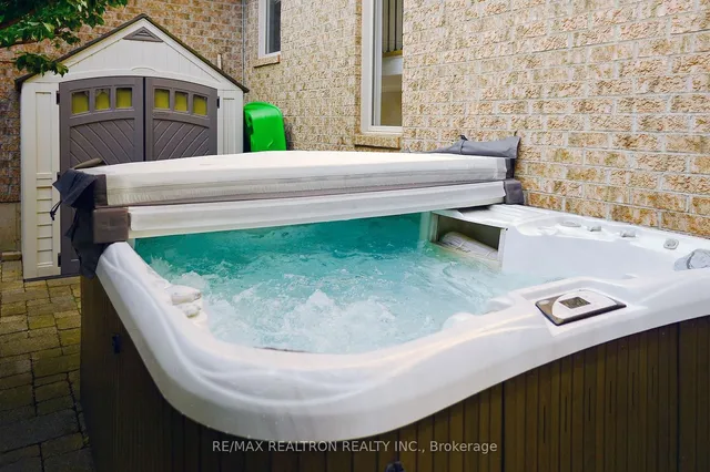 Additional image 39 of 518 Spruce Needle Crt