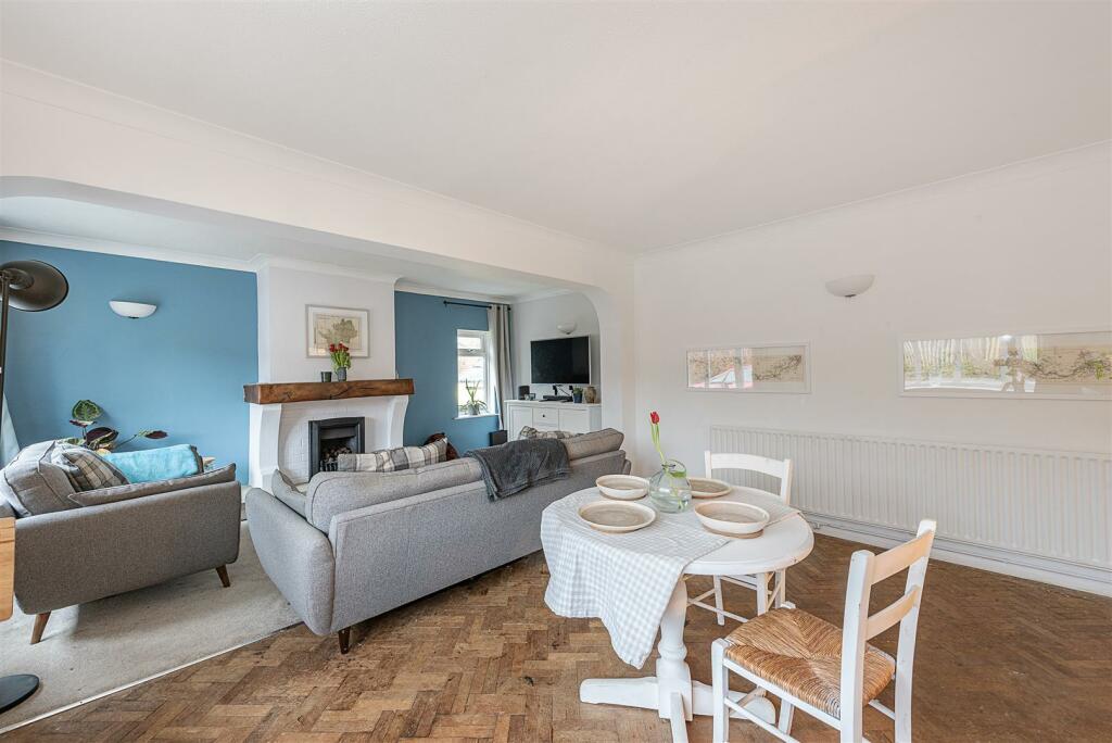 Additional image 6 of Walkers Close, Harpenden