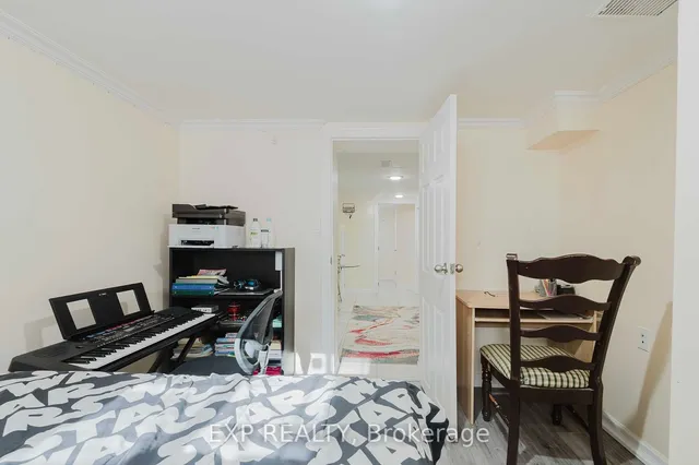 Additional image 26 of 17 Camrose Cres