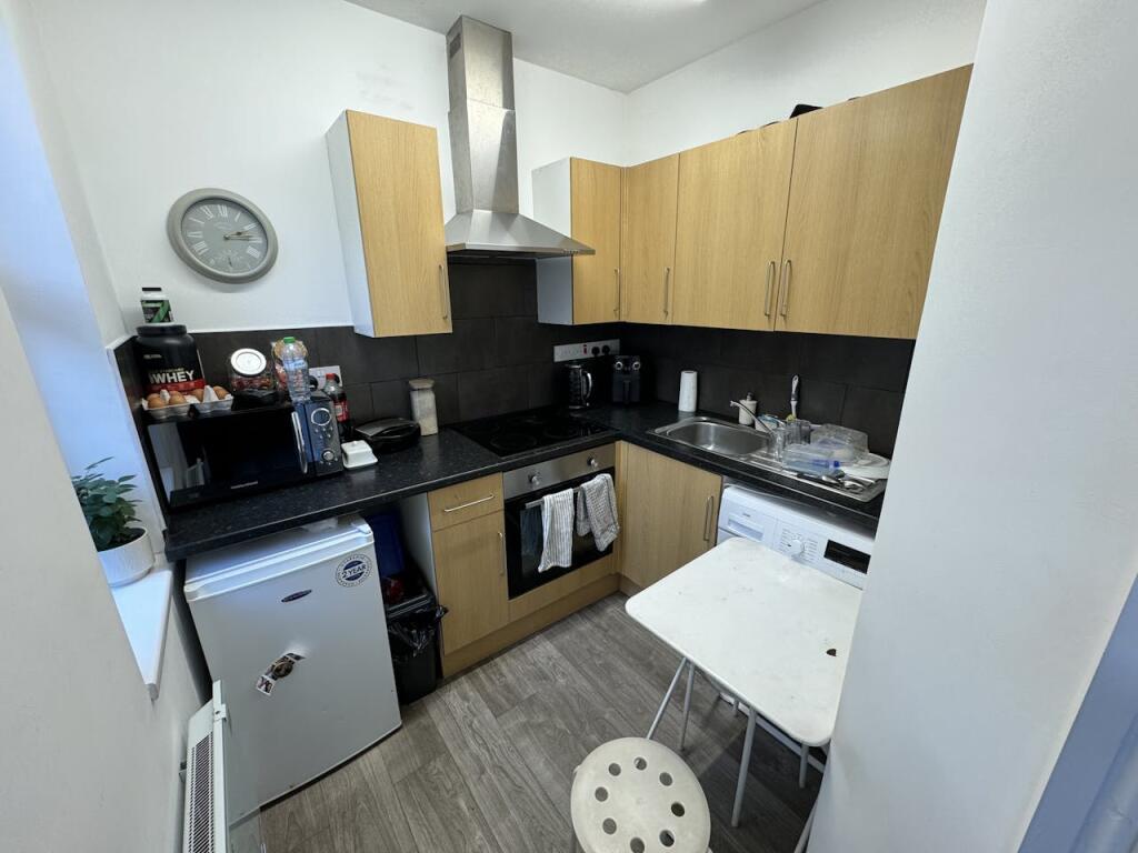 Additional image 2 of 285 Bearwood Road, Smethwick, West Midlands, B66 4DR