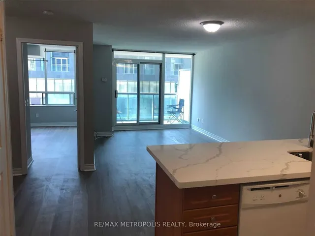 Additional image 19 of 51 Lower Simcoe St Unit 319