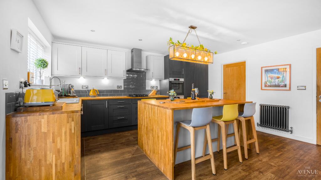 Additional image 3 of Swan Gardens, Kingsbury, Nr Tamworth, Warwickshire