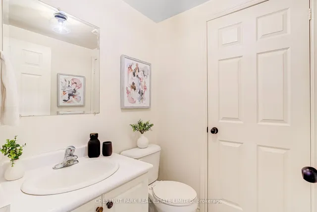 Additional image 13 of 2431 Dufferin St