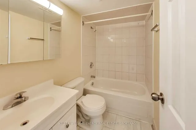 Additional image 17 of 5 Frith Rd Unit 705