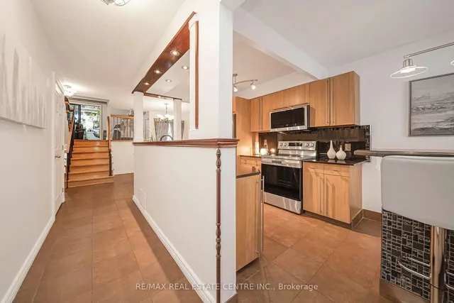 Additional image 9 of 78 Simmons Blvd