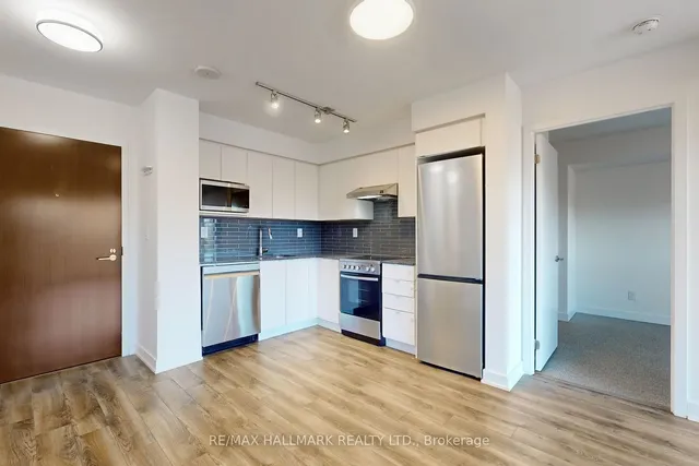 Additional image 8 of 160 Flemington Rd Unit 413