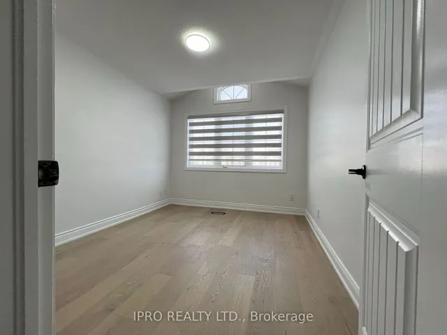 Additional image 16 of 102 Kendall Dr