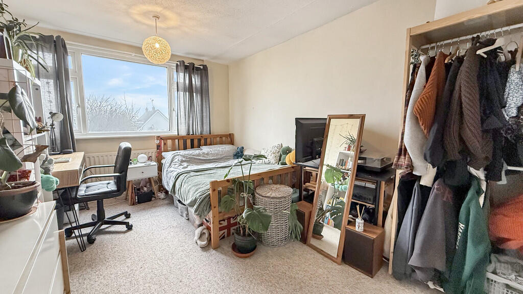 Additional image 11 of Langholm Avenue, Warminster