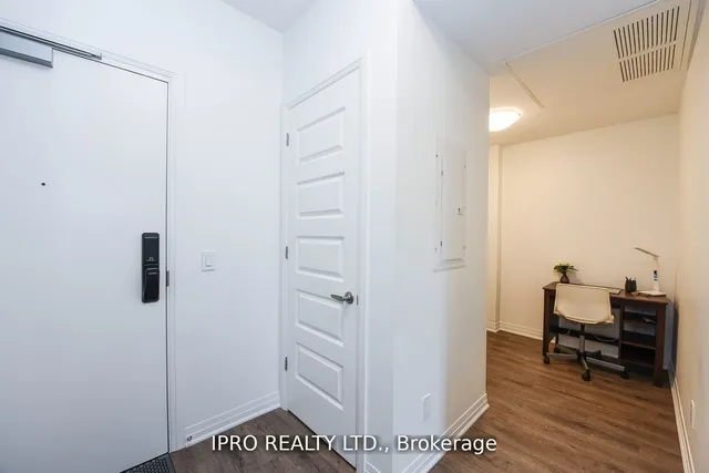 Additional image 11 of 95 Dundas St W St Unit 004