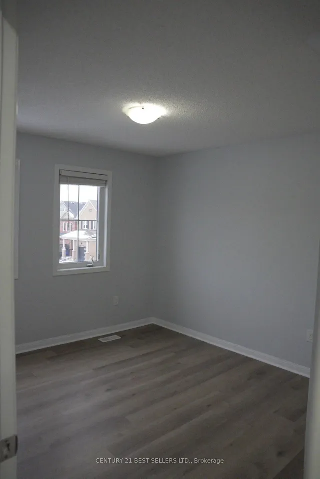 Additional image 21 of 436 Tyrone Cres