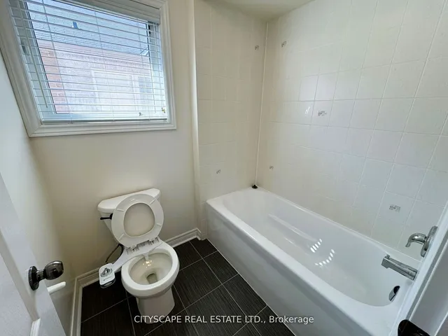 Additional image 25 of 7 Attraction Dr