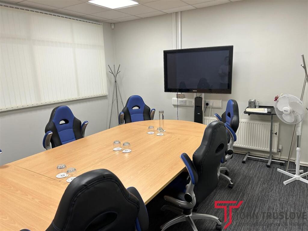 Additional image 3 of Unit 10 Moons Park, Redditch, B98 9PA