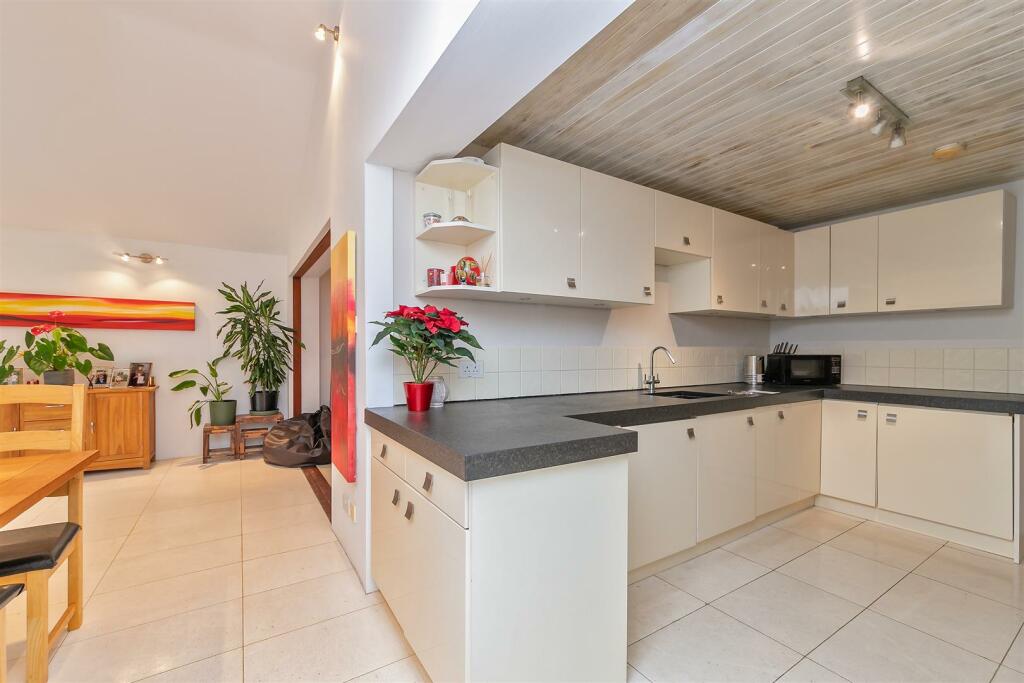 Additional image 6 of St. Albans Road, Sandridge, St. Albans