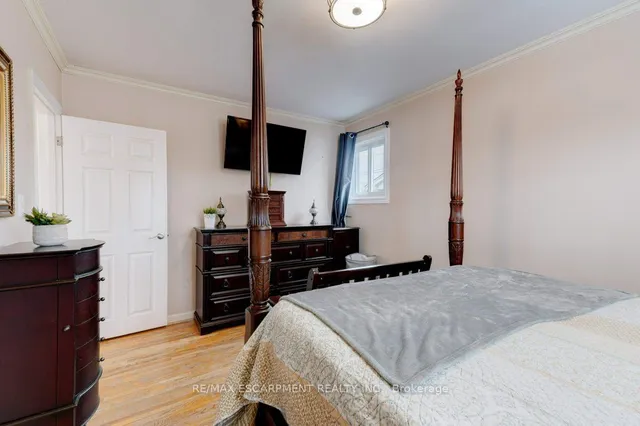 Additional image 16 of 139 West 3rd St