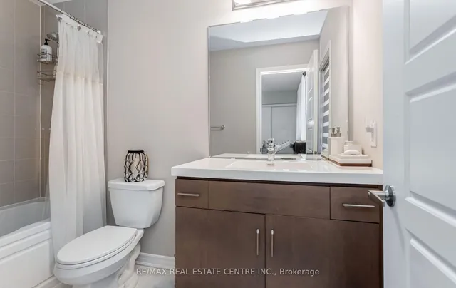 Additional image 28 of 949 logan Dr