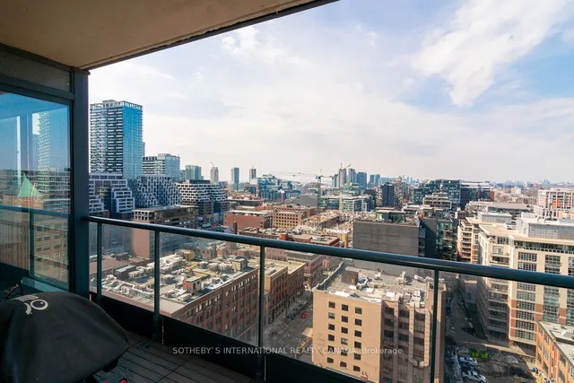 Additional image 13 of 438 King St Unit 1904