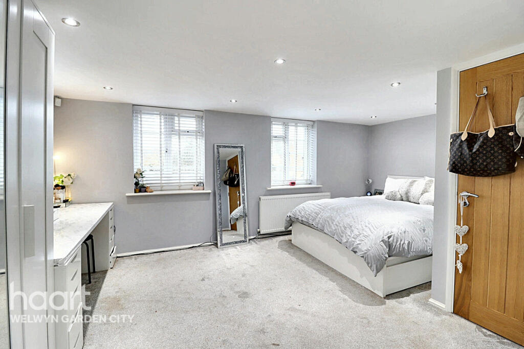 Additional image 19 of Hollybush Lane, Welwyn Garden City