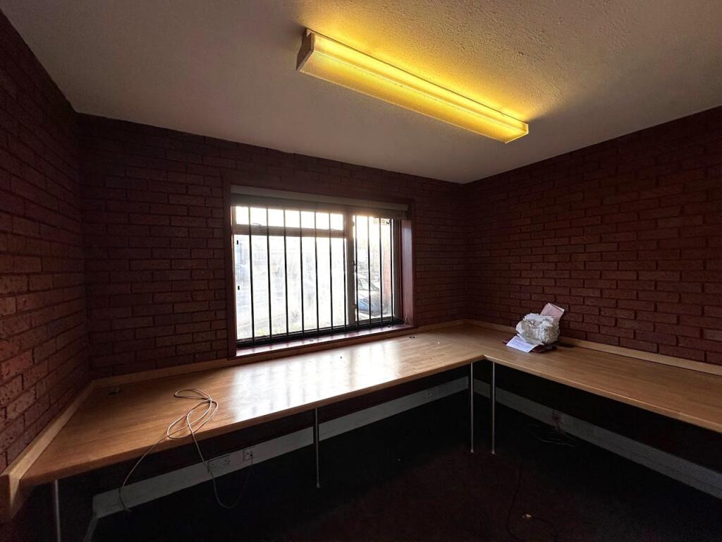 Additional image 9 of Unit 7, Broadwyn Trading Estate, Cradley Heath, B64 6PS