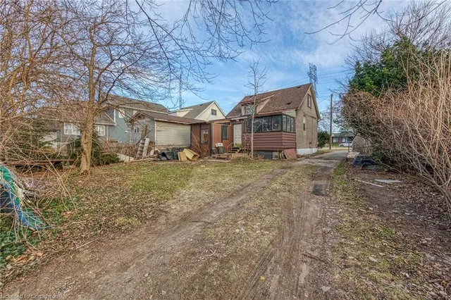 Additional image 40 of 858 Beach Blvd