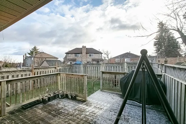 Additional image 38 of 40 Rocky Mountain Cres