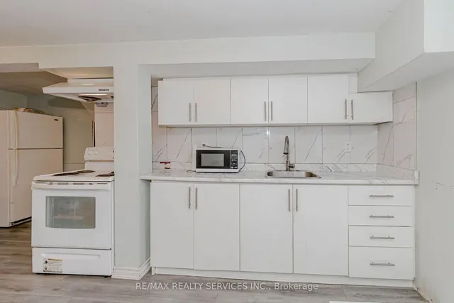 Additional image 29 of 13 Greenbush Crt