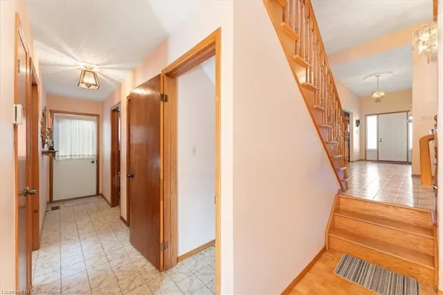 Additional image 30 of 17 Colgate Crt