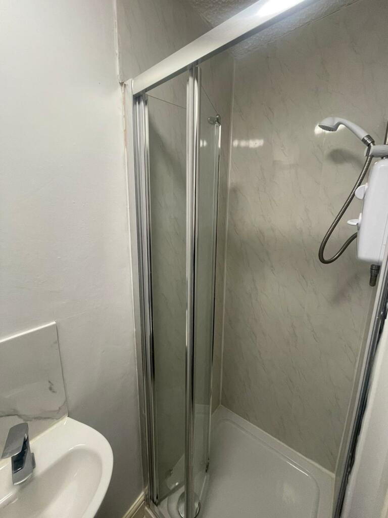 Additional image 39 of Birmingham Road, Marlbrook