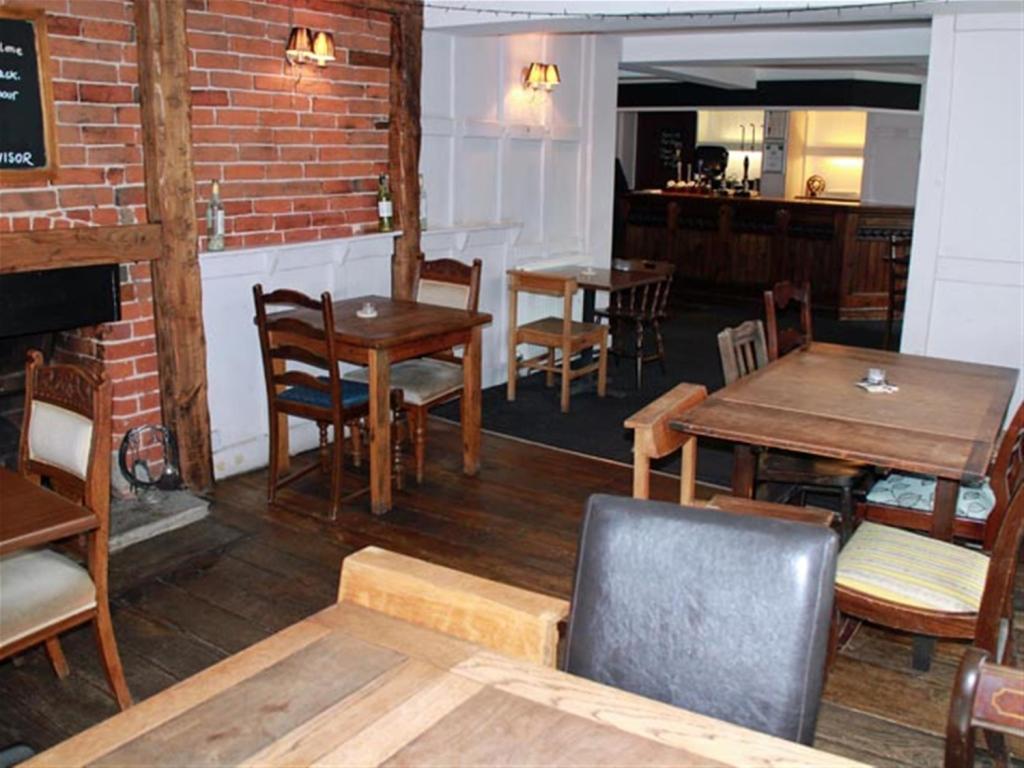 Additional image 3 of WARWICKSHIRE - LORD NELSON, PRIORY ROAD, ALCESTER, Warwickshire