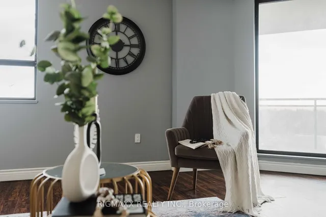 Additional image 10 of 121 TRUDELLE St Unit 1007