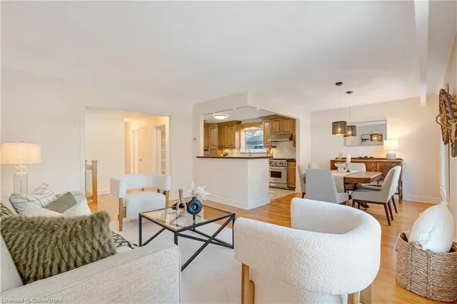 Additional image 42 of 15 Laurendale Ave