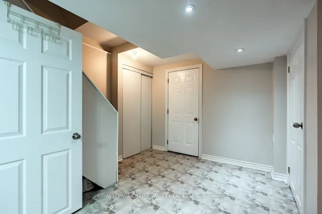 Additional image 25 of 75 Sandmere Ave