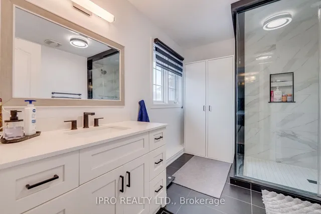 Additional image 27 of 1038 Laurier Ave