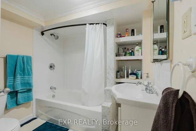Additional image 28 of 17 Camrose Cres