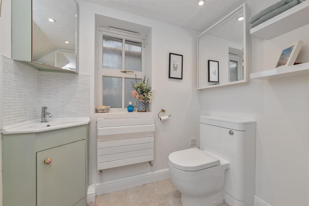 Additional image 9 of Longacres, St Albans, Hers