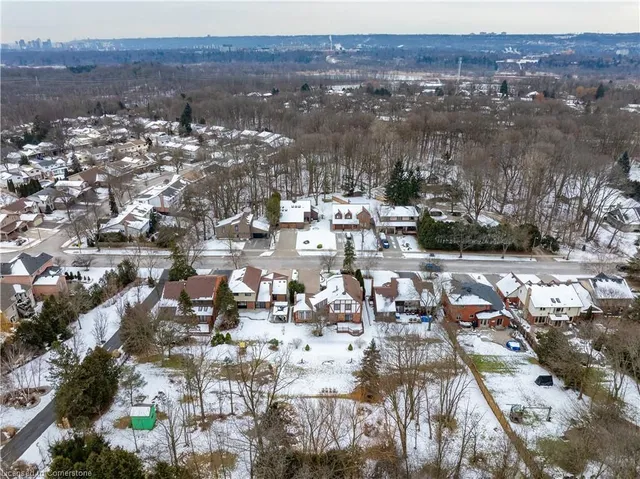 Additional image 44 of 77 Watson's Lane