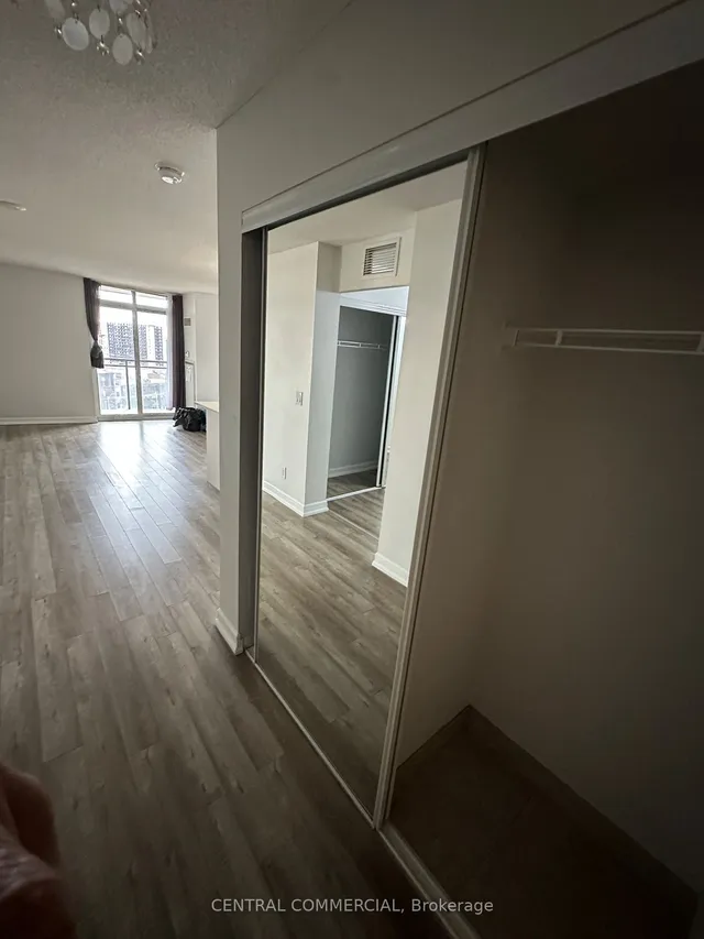 Additional image 9 of 38 Joe Shuster Way Unit 1011